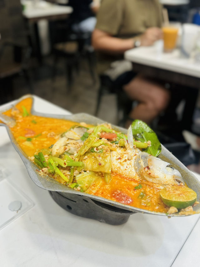 旺角鬧市間圪立不倒泰菜小館🇹🇭