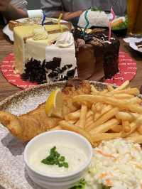 Indulge in Cozy Vibe and Yummy Foods at The Yard Café Miri! 🧀🌿