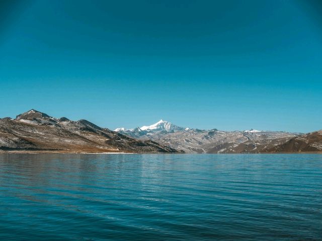 [🇨🇳チベット] 心洗われる青—神秘のチベット湖を旅して