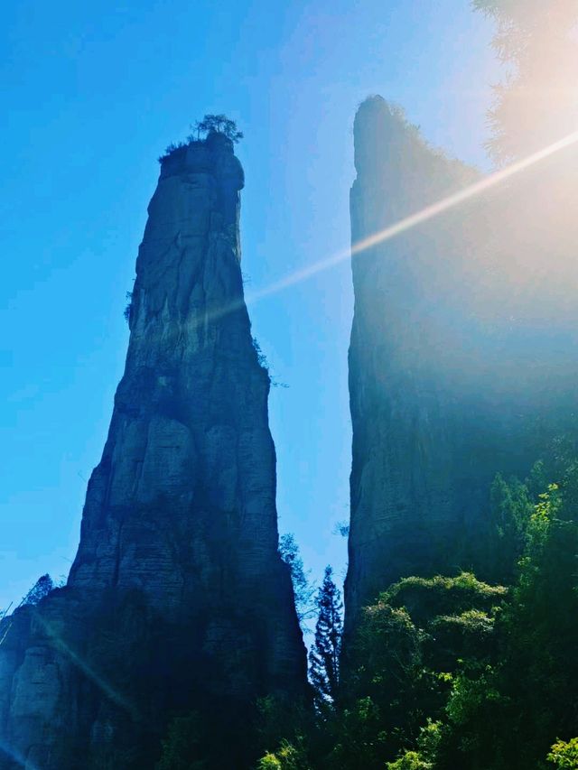 中國湖北恩施市著名景點恩施大峽谷旅行攻略，適合打卡拍照📸