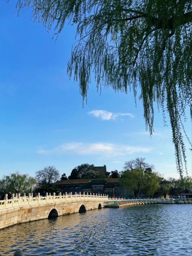 Beihai Park – Beijing's Imperial Garden Oasis