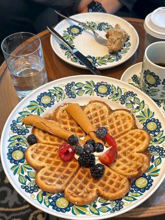 Feast at Sea – Viking Cruise Dining Delights! ⚓️🍽️🌊
