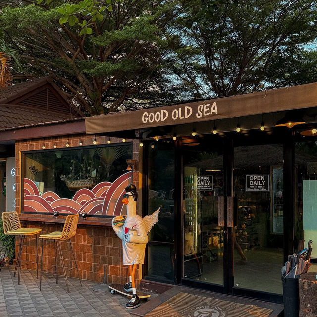 Good Old Sea, Beach Cafe • Pattaya, Chonburi 🌊🍋🦞