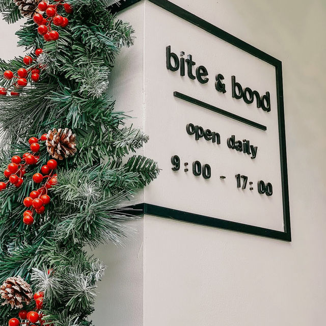Flavors & Friendship at Bite & Bond