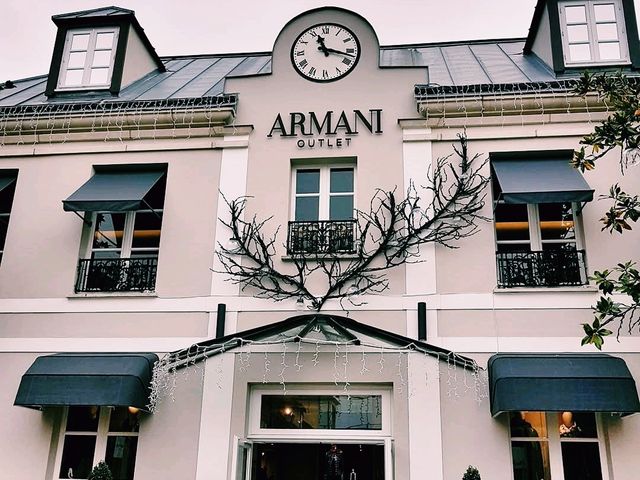 Val d'Europe: Parisian Shopping Meets Modern Elegance