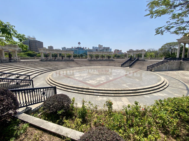 新橋市民廣場✨🏛️ 欣賞建築美學和享受自然風光🏺🌴