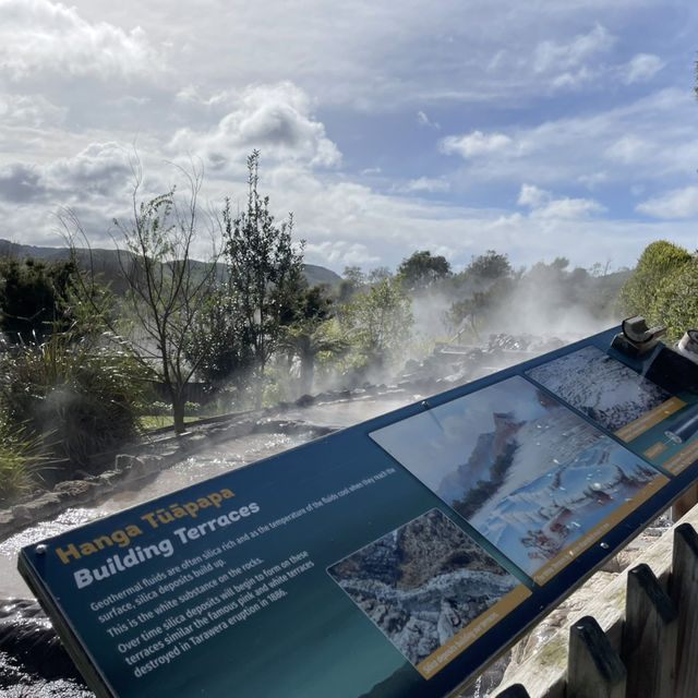 紐西蘭北島｜ Lake Taupo｜湖景小鎮的溫暖光影