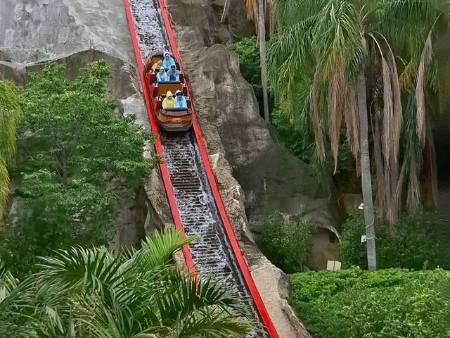 歡樂的 POPA 王國🎠、魔法森林✨、冒險天堂🎢一次玩到瘋！