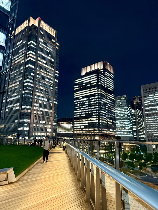 A Night Around Tokyo Station – Rooftop Views & Late-Night Bites