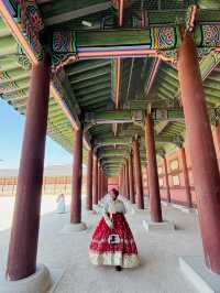 Wearing Hanbok Walk Around Gyeongbokgung Palace😍