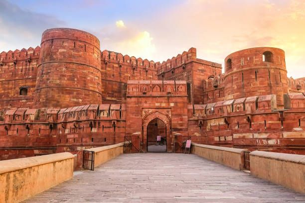 Best Tour Guide In Agra 