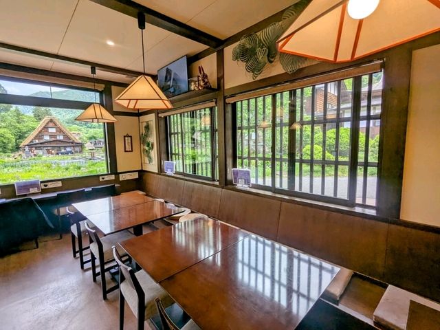 岐阜 | 花水木白川，白川鄉秘境喫茶店推薦。