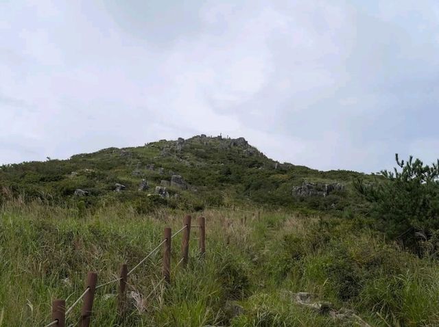 Chill Hike, Epic Rocks, and Fresh Air Feels