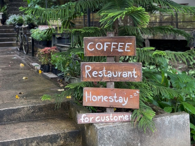  Escape to Mae Kampong: Nature & Chill Vibes Only! 