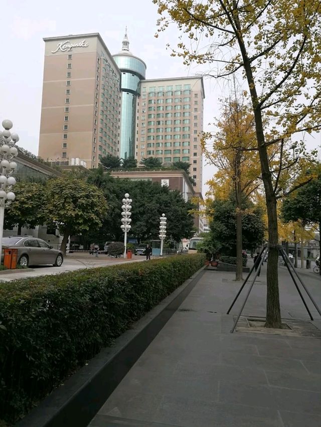 "Kempinski Hotel Chengdu: A Fusion of European Elegance and Sichuan Hospitality"