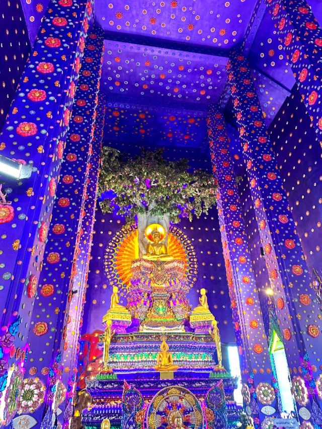 タイで見つけた、紫に染まる美しき寺院💜 #ワットクラーンクローンワッタナラーム #タイ旅行 #映えスポット