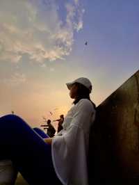 🌇 Chasing Sunsets & Feeding Birds at Botataung Jetty