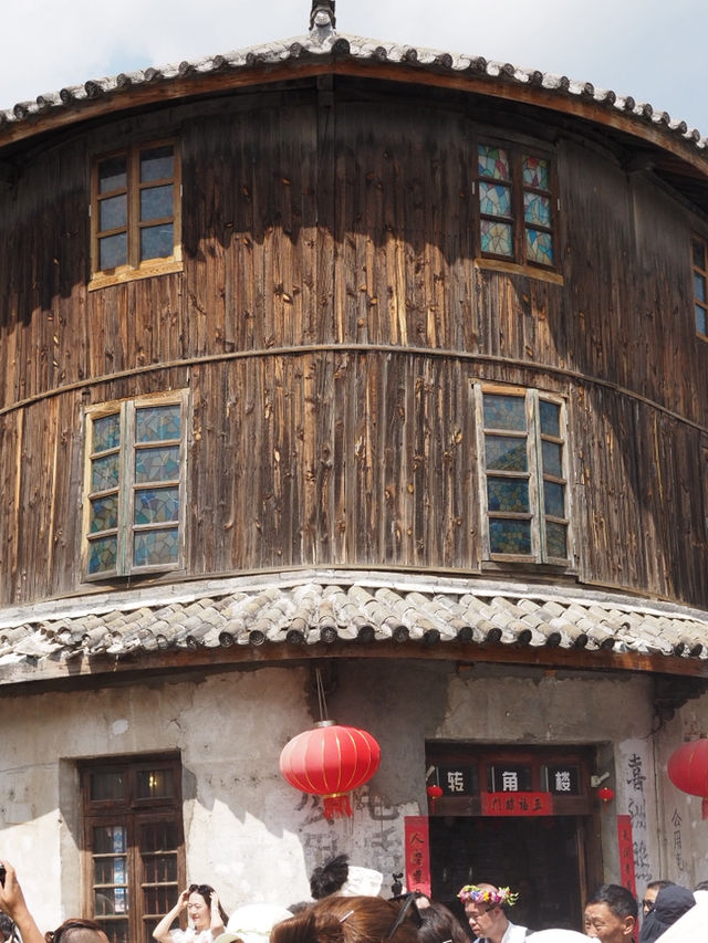 🌿 Wandering Through Dali Old Town – A Charming Mix of Culture,Tea & Street Life