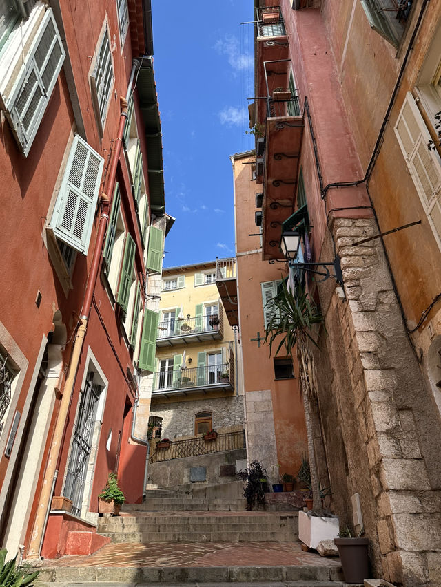 เที่ยวคนเดียวแบบชิลๆ ที่ Villefranche-sur-Mer 🇫🇷