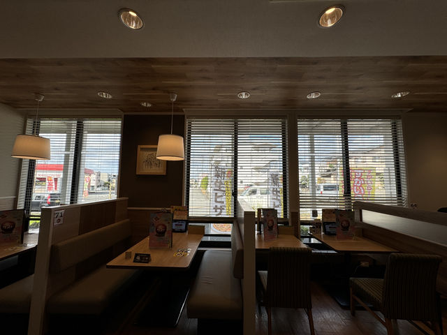 🍽️ Reliable, Relaxed, and Ready-to-Eat: Dining at Gusto in Nagaizumi 🚗