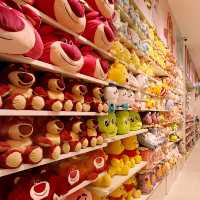 MINISO Magic in Toppen: Disney, Sanrio & So much Crayon Shinchan! 
