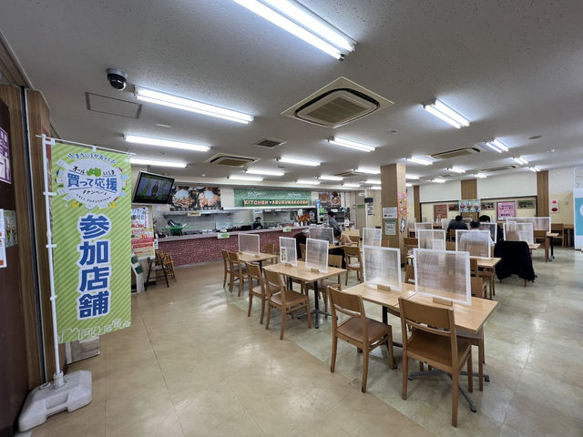 🚗 A Bustling Highway Break: Quick Lunch at Abukuma Kogen SA