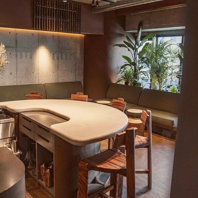 THREE Cafe