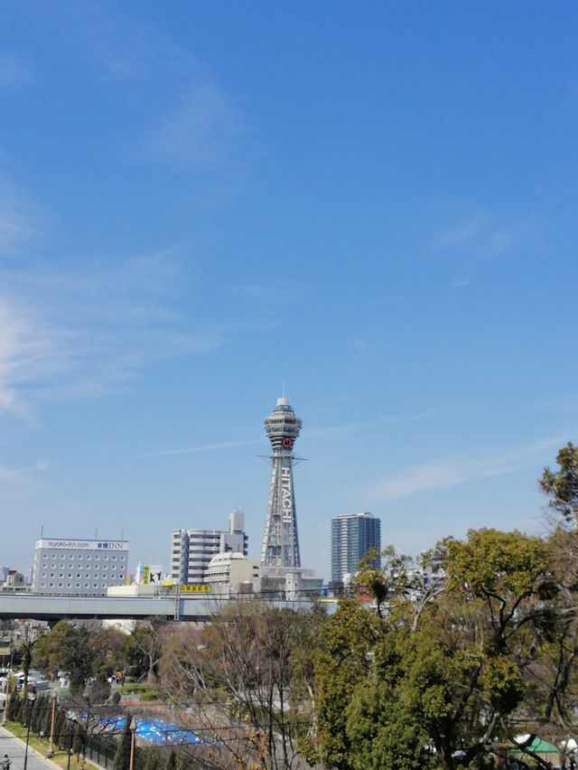 Osaka from the Top: My Tsutenkaku Tower Adventure 