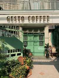 Gusto Coffee Tree is a cozy