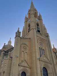 ⛪ 골목 끝, 조용히 빛나는 몰타의 성당들