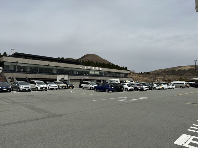 ［福岡🇯🇵絕景］｜活火山🌋｜一望無際的草原🐎 