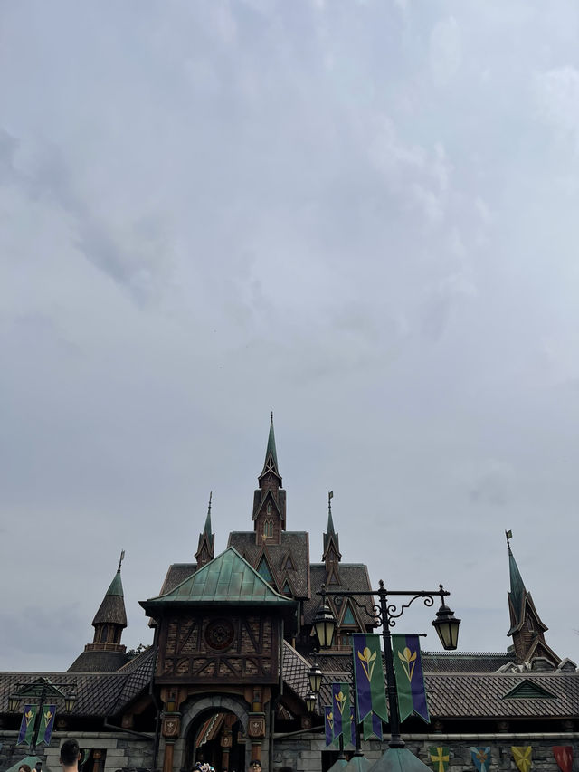 Fantasy Springs Tokyo Disneysea 🐠