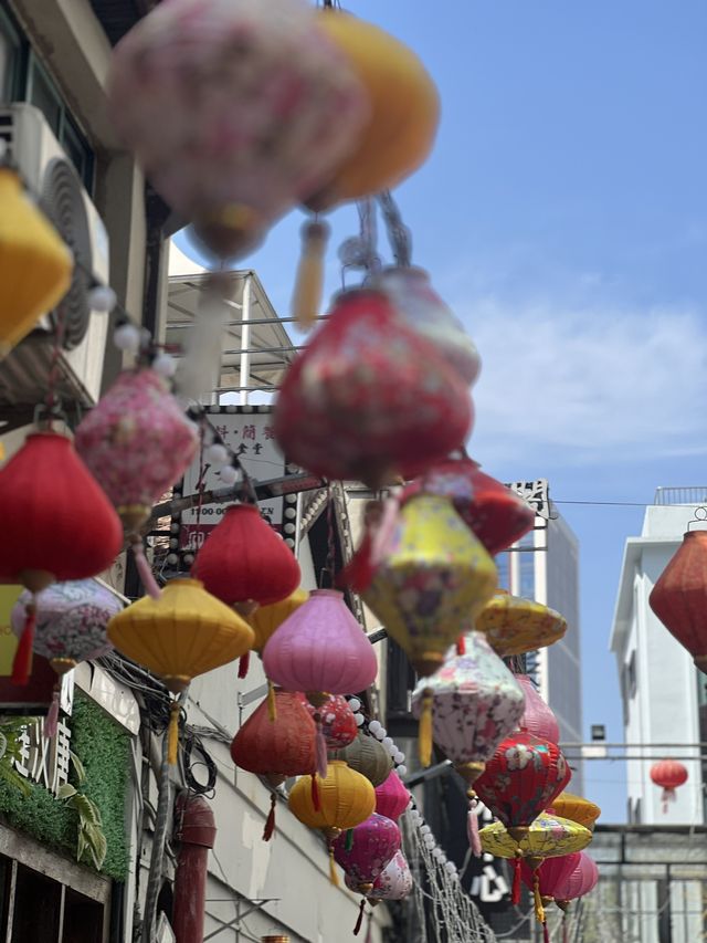 A Stroll Through Tianzifang, Shanghai