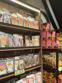 A Hidden Gem for Souvenirs with Retro Vibes in Malacca