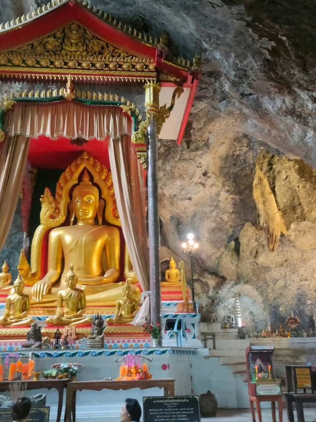 Dragon Caves & Temple Feels at Wat Ban Tam