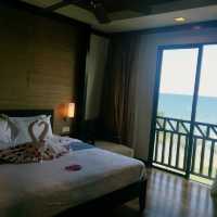 Coastal Bliss and Spacious Escape