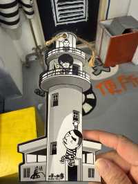 綠島大哥故事館，不只是眼睛的旅行，更是心情的散步。你在陽光與海浪之間，遇見一個又一個島嶼的幽默靈魂。如果說綠島是個神祕又自由的海島，那麼，大哥故事館，就是這座島上最會說故事的靈魂玩家。別忘了帶走一樣文