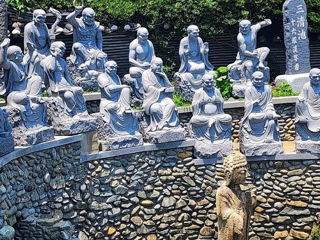Haedong Yonggungsa – Temple by the Sea 