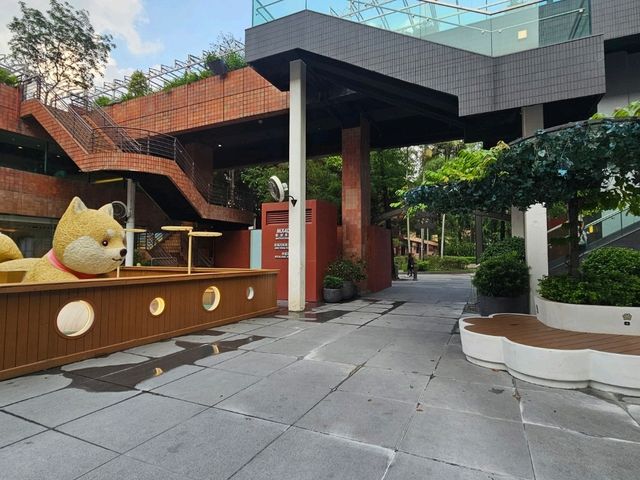 沙田新城市Pets Park寵物同樂園3米高柴柴打卡位