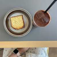 청주 율량동 카페 콜로니 신상카페 인기있는 이유! ☕️