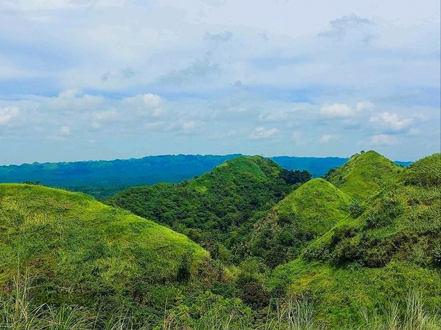 Waves of Green – Quitinday Hills, Camalig, Albay