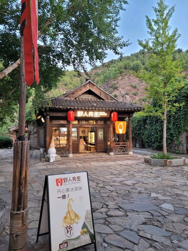Street Eats by the Water : Gubei Water Town various eats