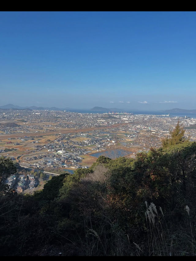 【香川旅】讃岐富士・飯野山でのんびり登山と絶景を楽しむ癒しのひととき 【香川旅】讃岐富士・飯野山でのんびり登山と絶景を楽しむ癒しのひととき