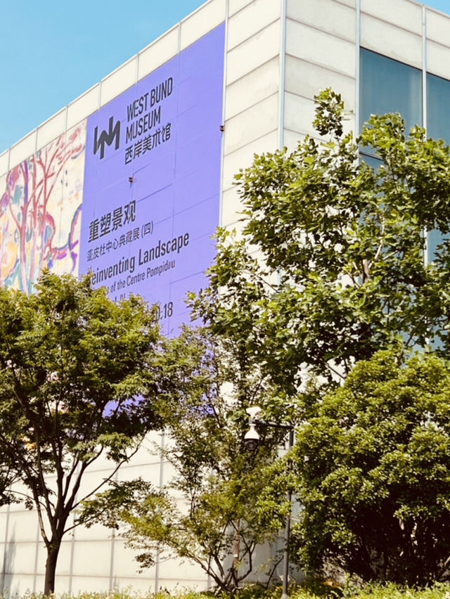 A Riverside Hub for Contemporary Art and Culture A Riverside Hub for Contemporary Art and Culture