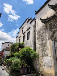 Architecture, Ancestors, and Artistry: The Story of Xidi