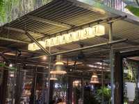 The Botanist Café: Where Plants and People Mingle Over Coffee