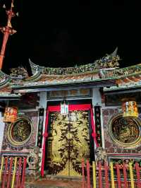 🌟 Explore the Vibrant Jonker Street, Melaka!