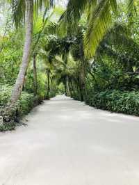 Maldives 🇲🇻 Resort | OBLU NATURE HELENGELI