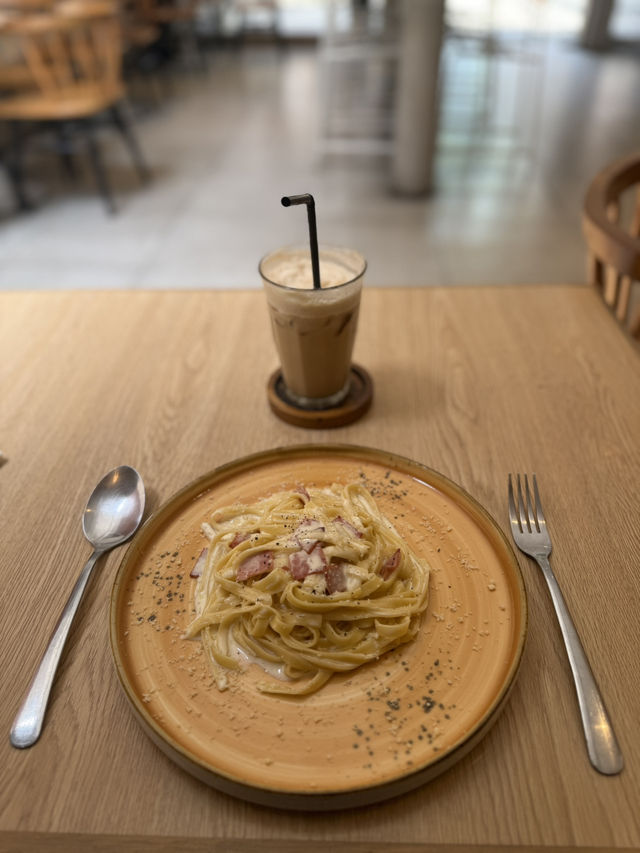 ☕️🍽️ Coffee mRight, Bogor 🇮🇩 ☕️🍽️ Coffee mRight, Bogor 🇮🇩