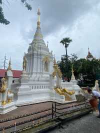 วัดพระธาตุศรีจอมทองวรวิหาร วัดสวยเชียงใหม่